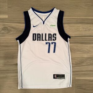 Luka Doncic Nike Dallas Mavericks White Jersey